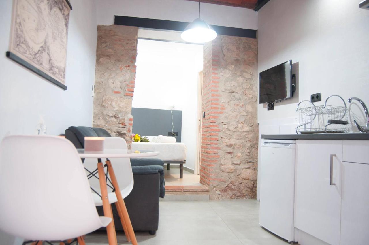 Caleros 8 Estudio - Apartamentos De La Parte Antigua De Caces Exterior foto